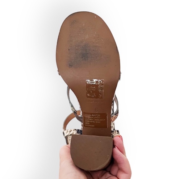 Madewell The Edie Sandal in Snake Embossed Leather - Picture 7 of 8